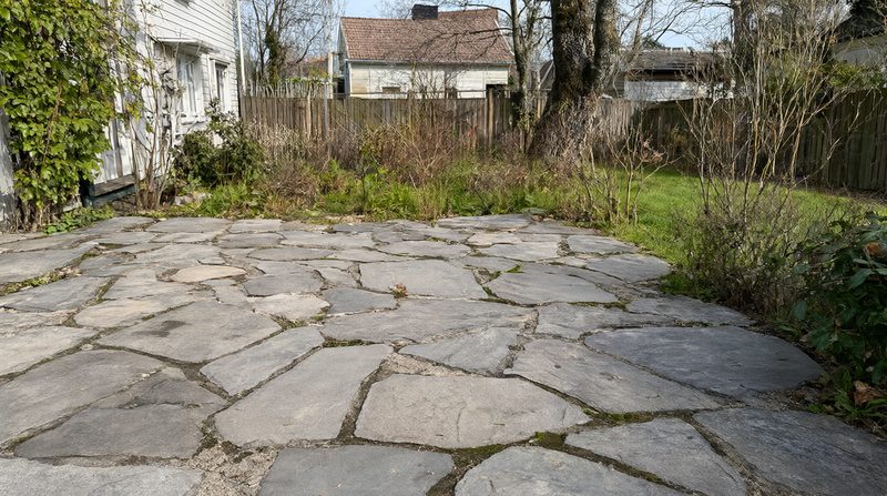 Natursten på uteplats och terrass